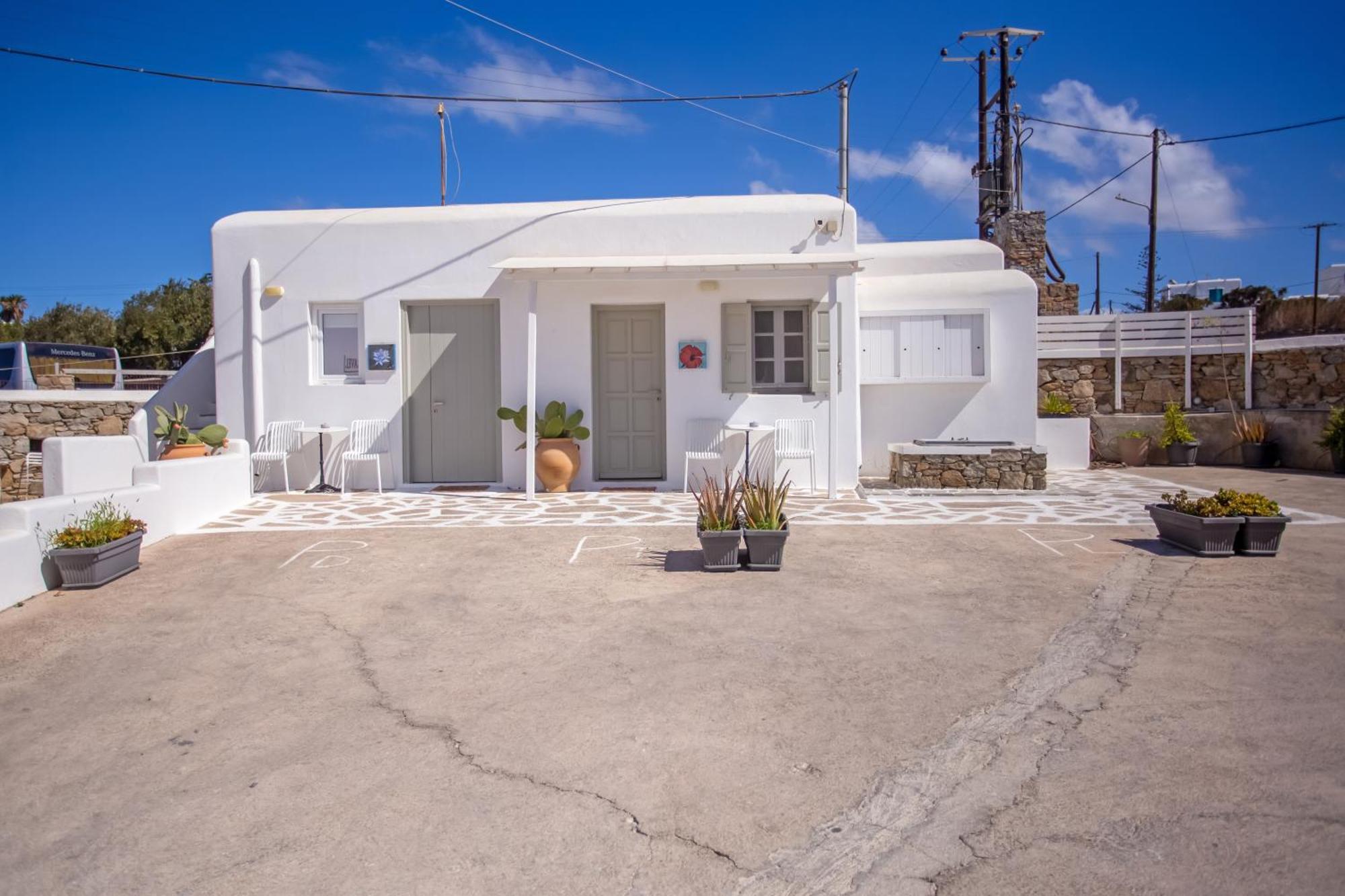 Sing And Blossom Accommodation Mykonos Town Экстерьер фото