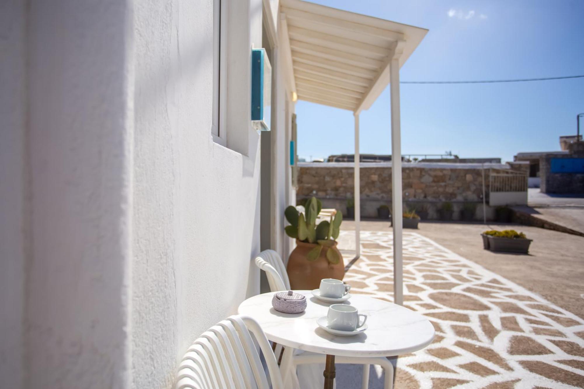 Sing And Blossom Accommodation Mykonos Town Экстерьер фото